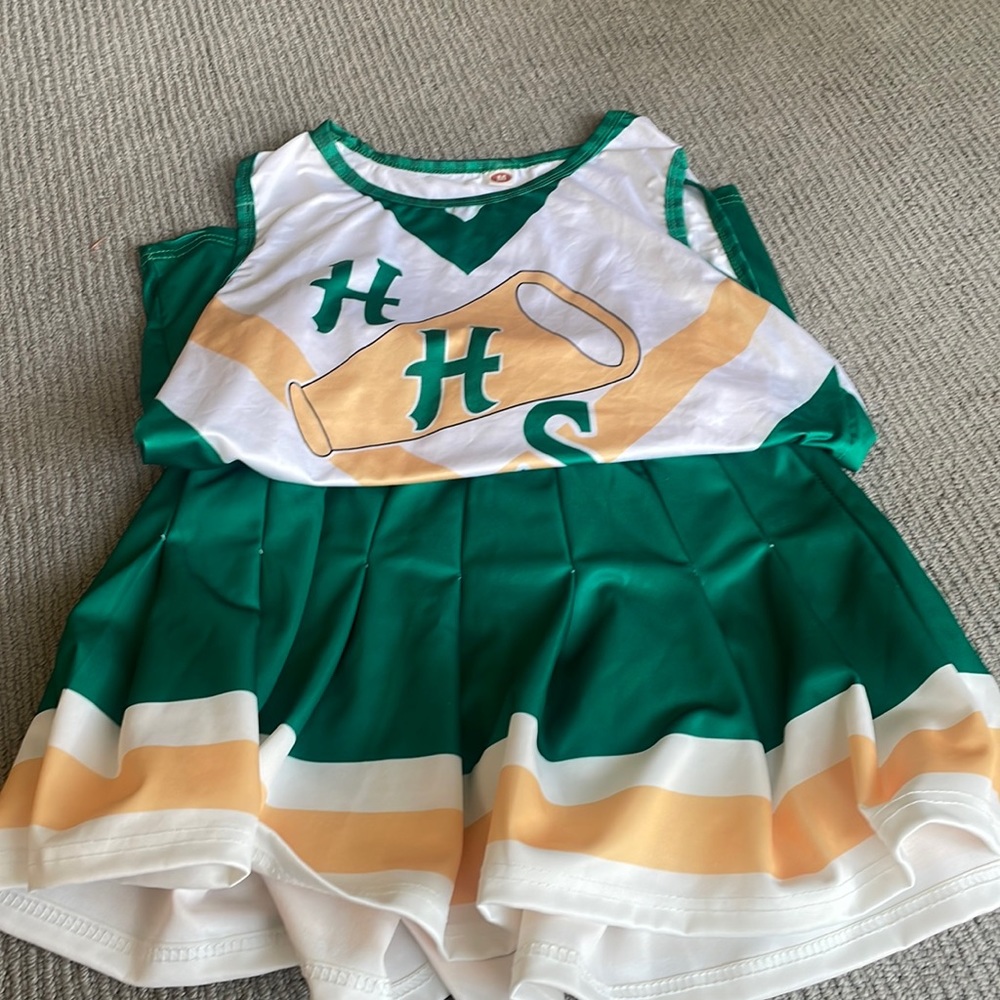 Stranger Things Chrissy Costume - size Medium